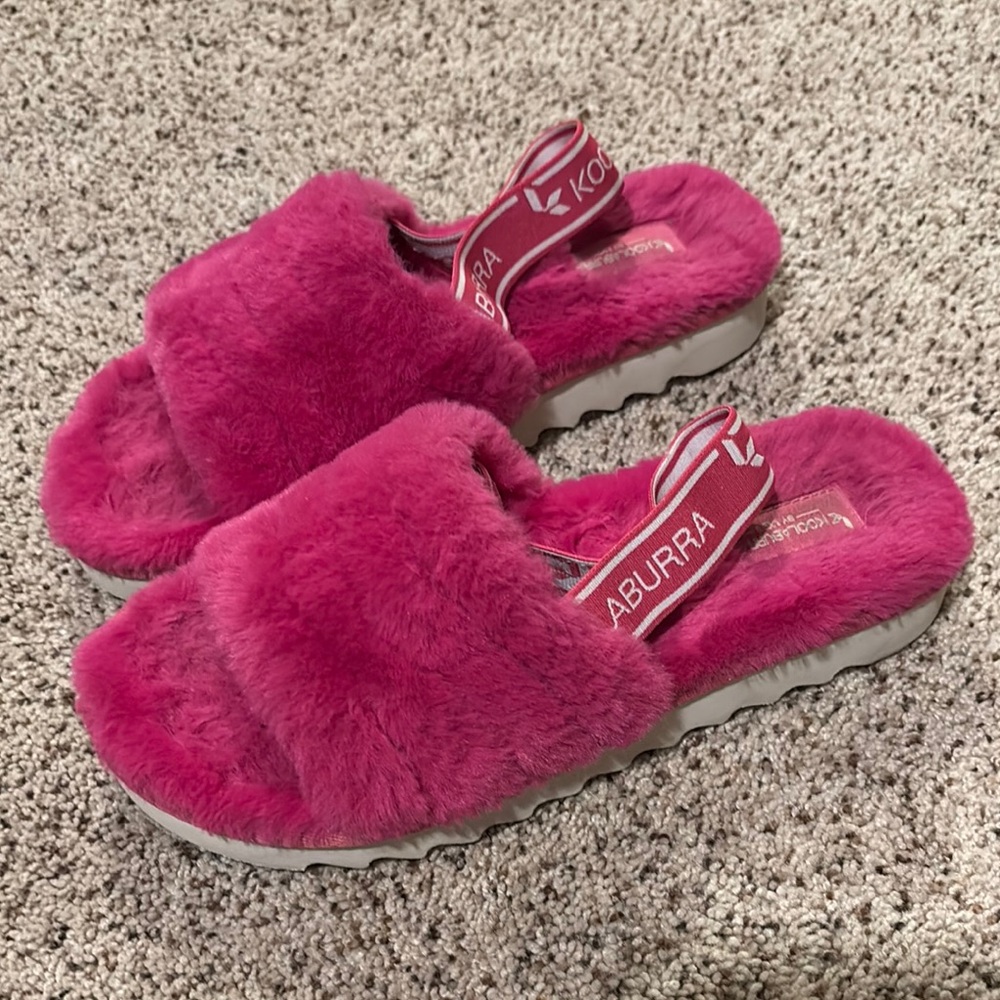 Koolaburra Fuchsia Furry Women's Slippers